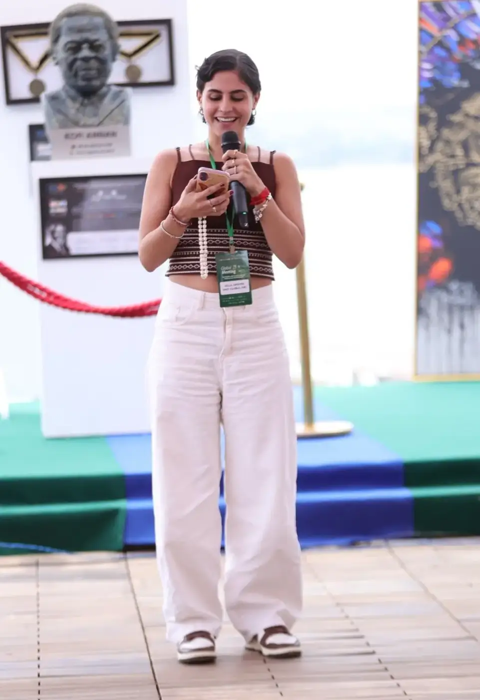 Júlia Arnone apresenta a campanha Começo, Meio e Recomeço