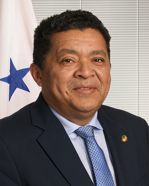 Foto oficial de Beto Faro